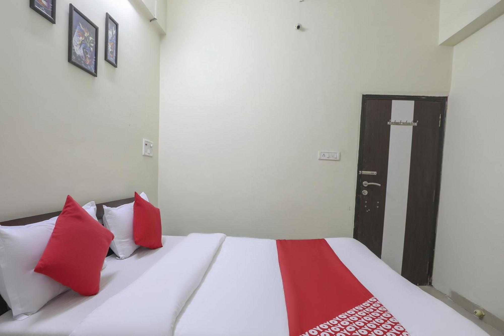 Collection O Shyam Vatika Banquet And Rooms سورات المظهر الخارجي الصورة